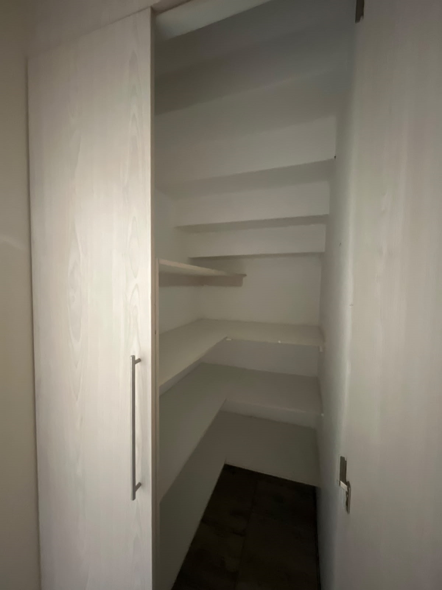 To Let 1 Bedroom Property for Rent in Beacon Bay Eastern Cape